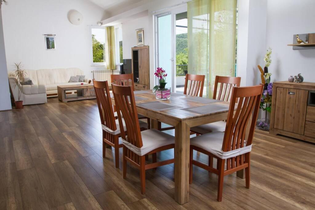 Holiday House Villa Bleu Korusce Ngoại thất bức ảnh