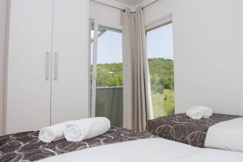 Holiday House Villa Bleu Korusce Ngoại thất bức ảnh