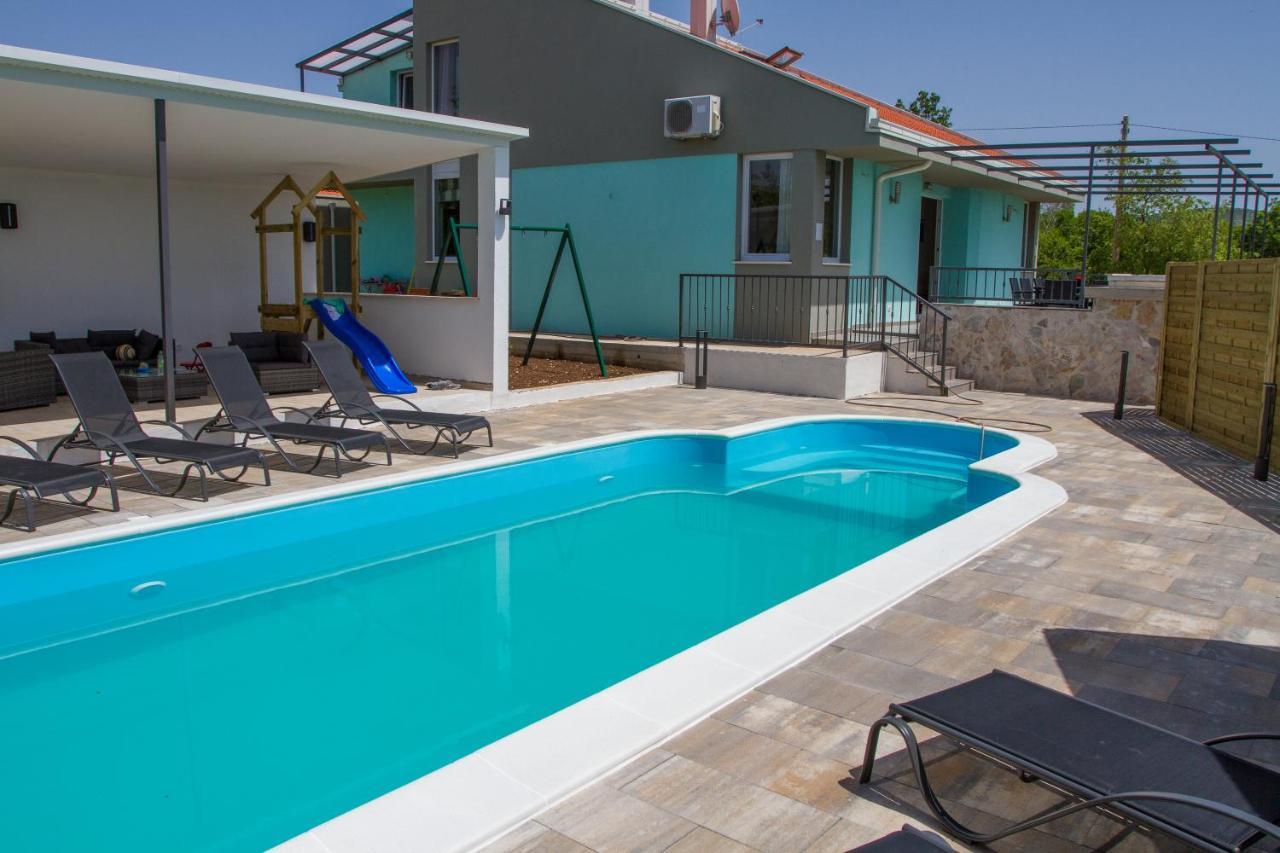 Holiday House Villa Bleu Korusce Ngoại thất bức ảnh